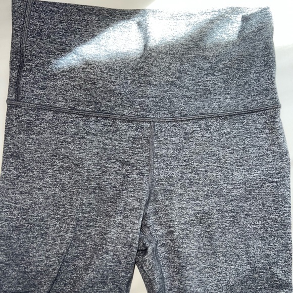 IVIVVA heathered gray high waisted leggings - Picture 3 of 3